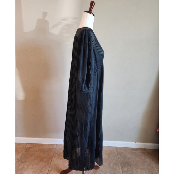 Banana Republic Women's Black Pleated Deep V-Neck Maxi Dress Sheer SZ Medium - Picture 3 of 14